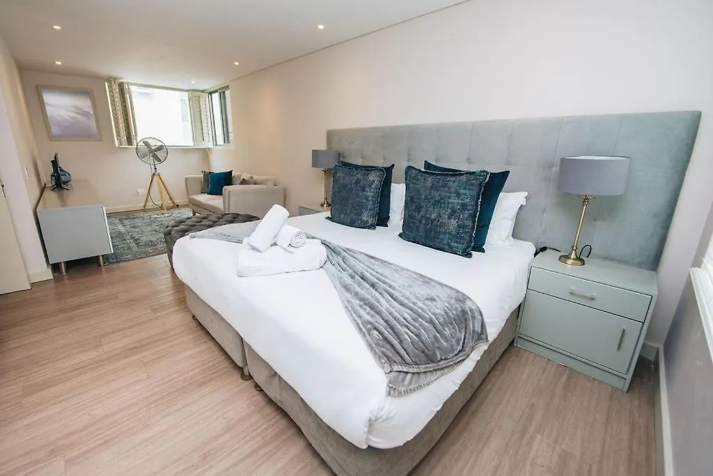New! Bantry Bay Luxurious Villa 50M From The Sea ケープタウン 0*,  南アフリカ