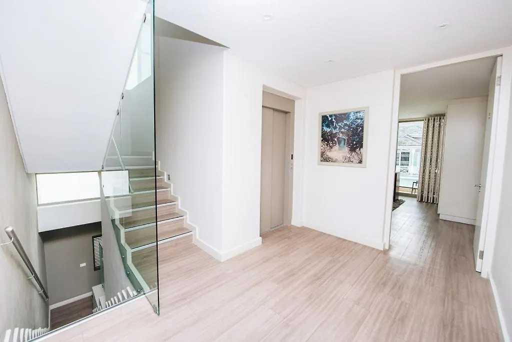 New! Bantry Bay Luxurious Villa 50M From The Sea ケープタウン 0*,